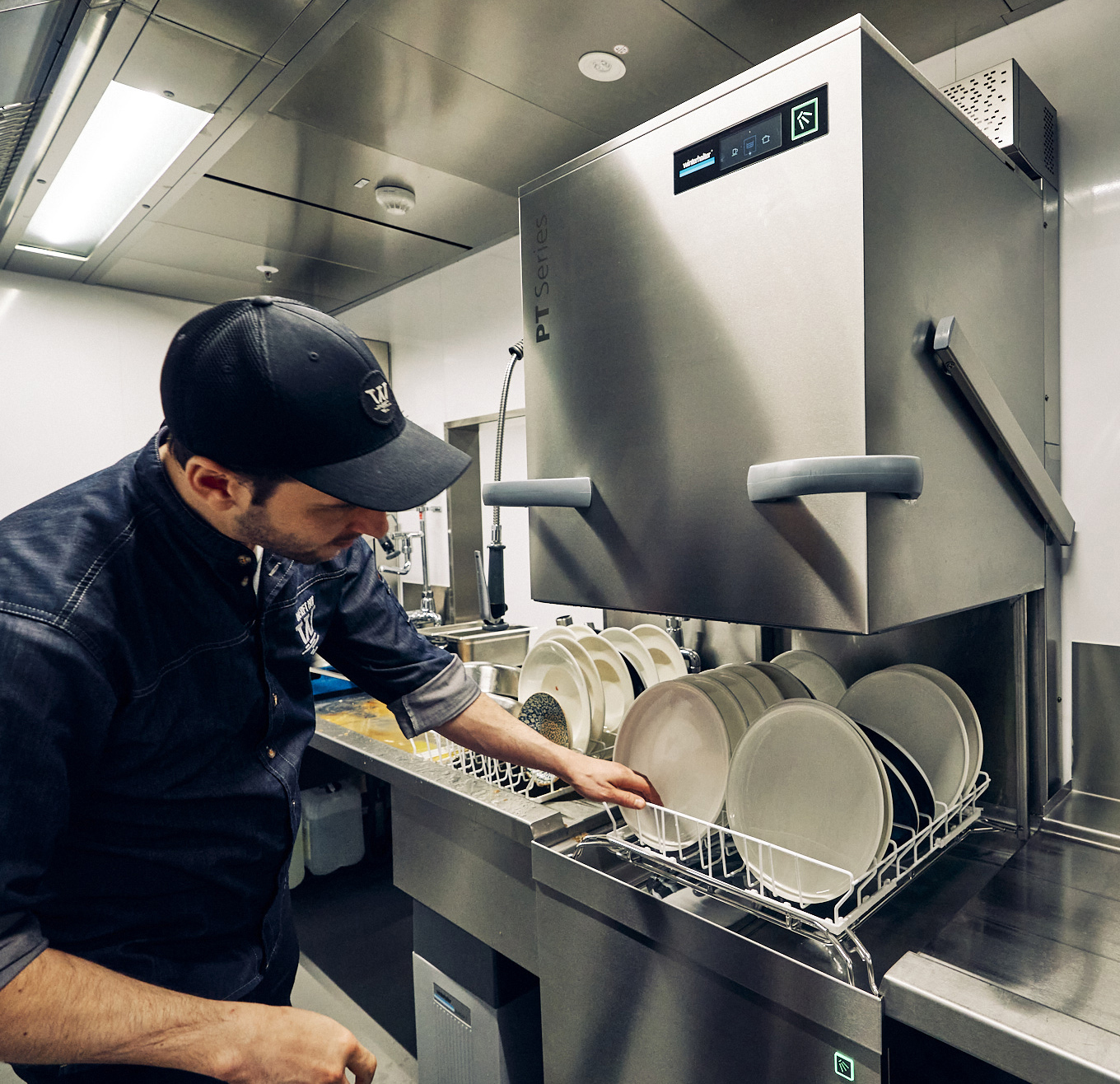 Catex: Winterhalter shows how to slash warewashing costs
